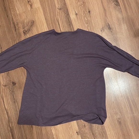 Aritzia purple long sleeve sweater - Picture 3 of 3